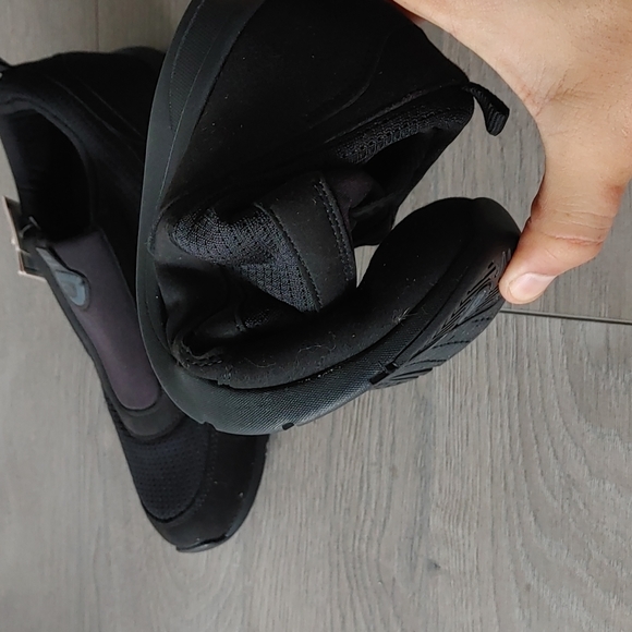 Soft walking shoes - Picture 4 of 4